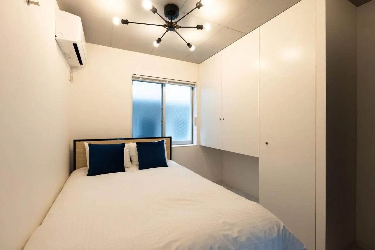 Luxe Minami Aoyama Apartment Tokyo