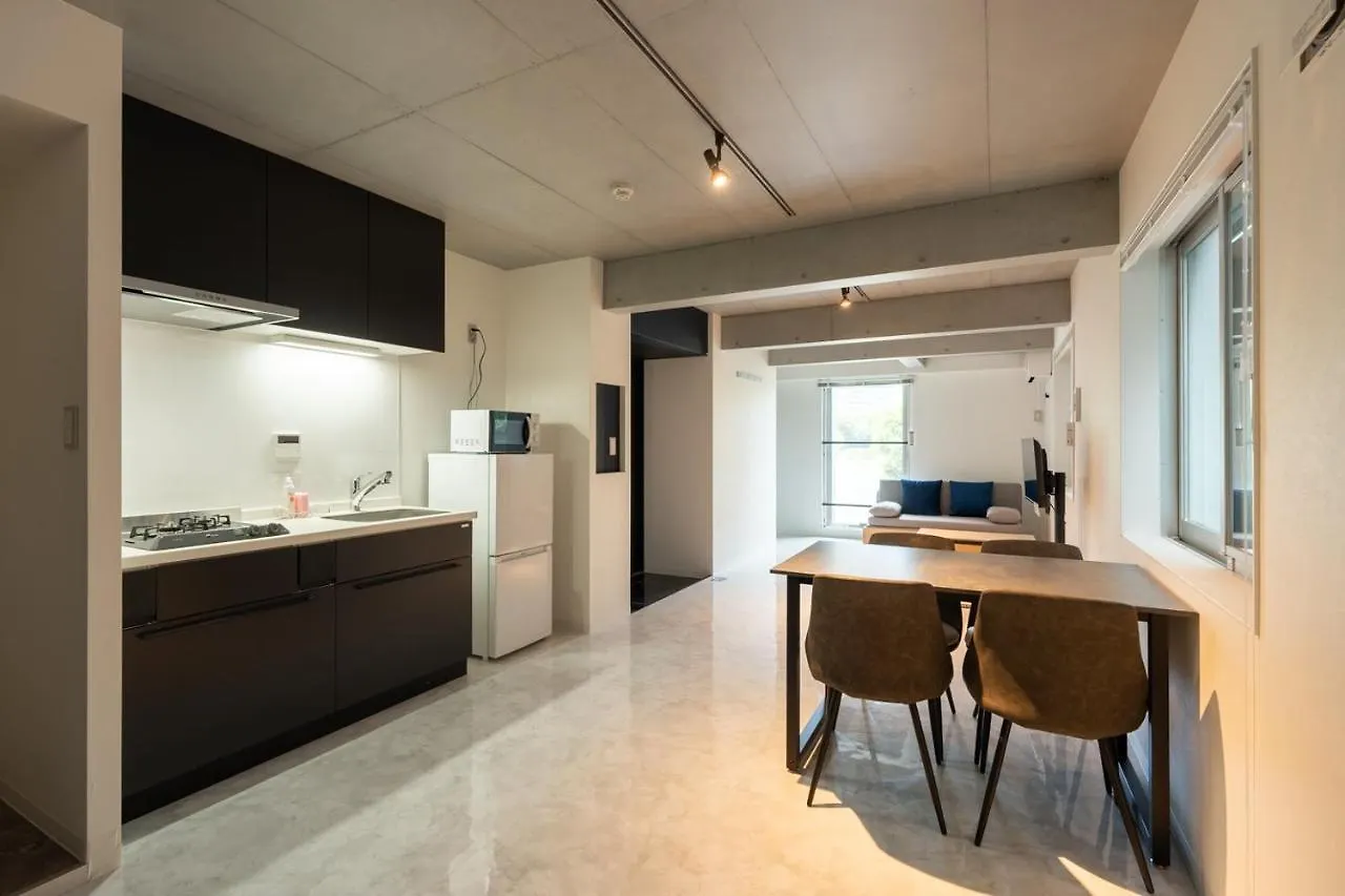 Luxe Minami Aoyama Apartment Tokyo