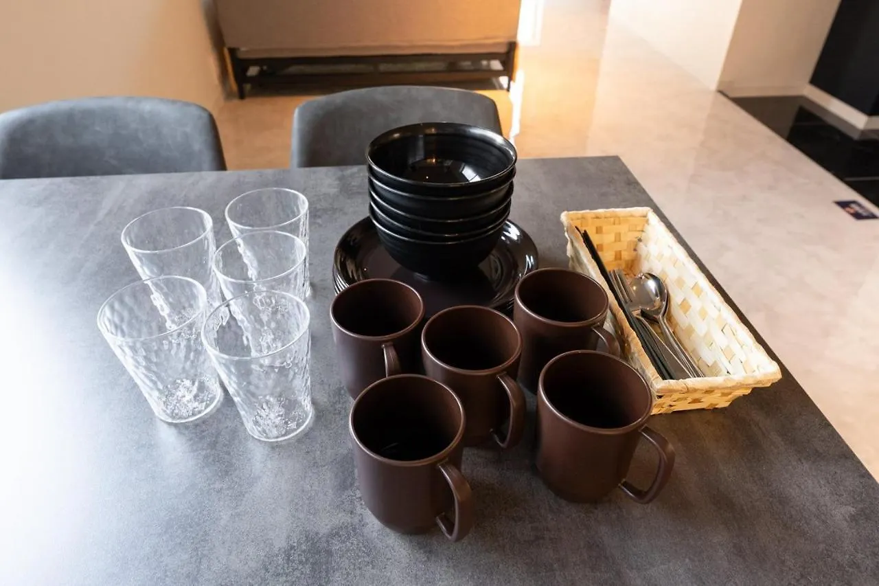 Luxe Minami Aoyama Apartment Tokyo