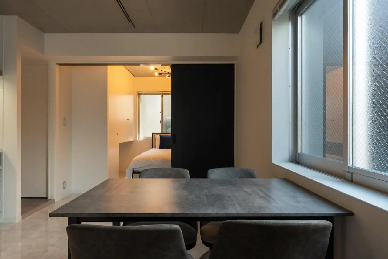 Luxe Minami Aoyama Apartment Tokyo
