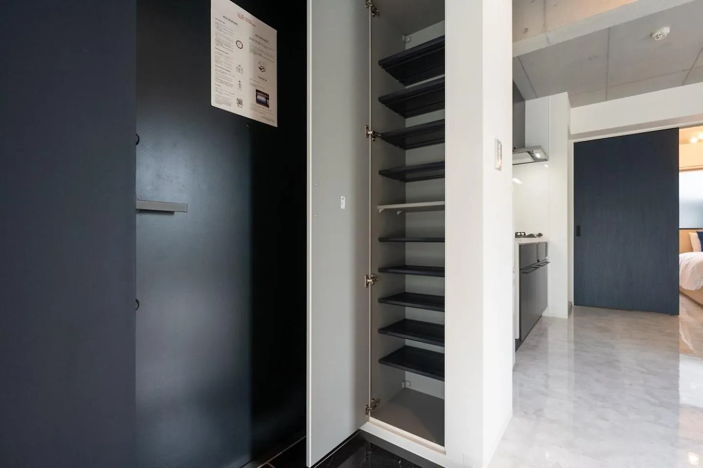 Luxe Minami Aoyama Apartment Tokyo