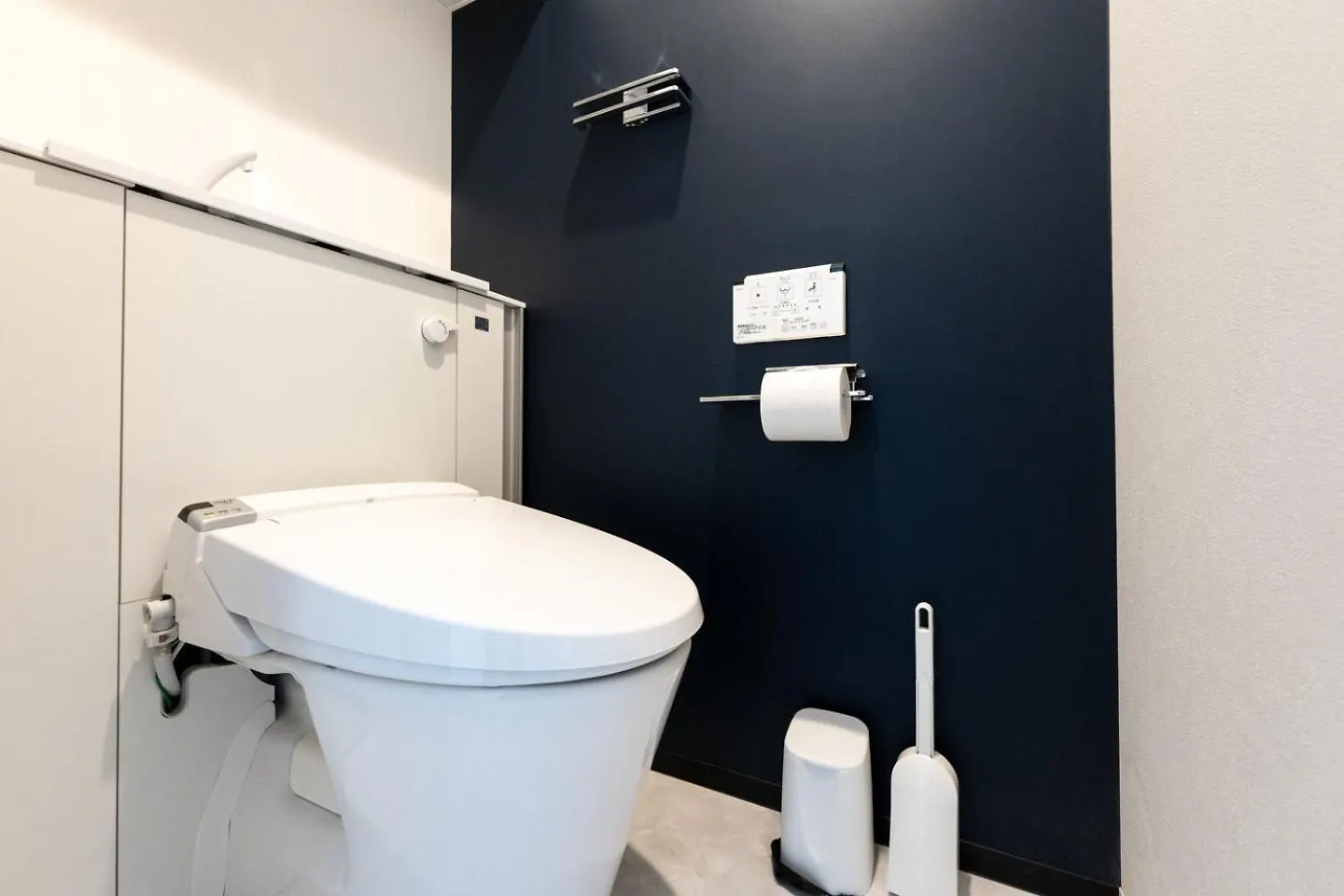 Luxe Minami Aoyama Apartment Tokyo